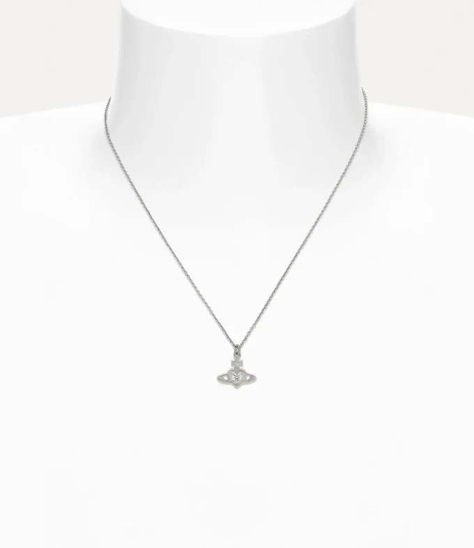 Noella Pendant Necklace