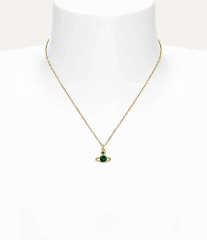 Reina Pendant Necklace